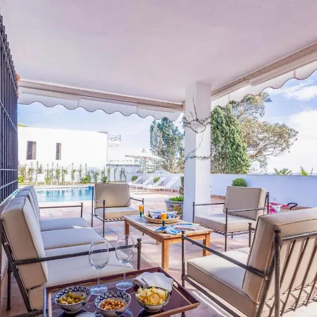 Awesome In With Wifi Nyaraló