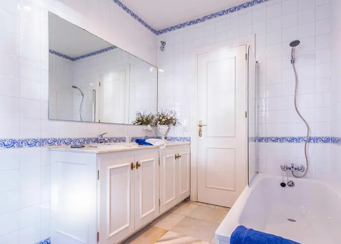 Awesome In With Wifi Holiday home *