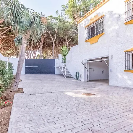 Luxurious Home In Marbella